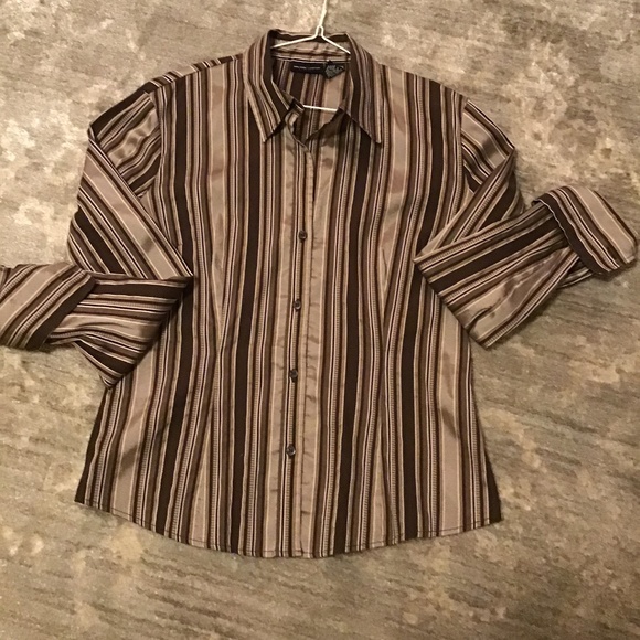 NY&Co fitted waist LS cuff blouse - Picture 1 of 5